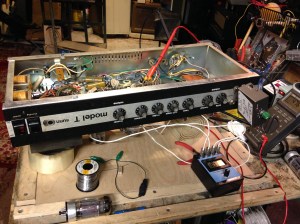 Super clean Sunn Model T on the bench and although I've posted the classic Model T before I had to post this one because it' so damn clean and