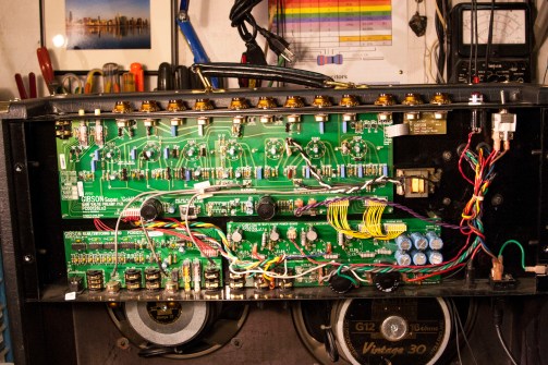 Gibson Super Gold Tone chassis